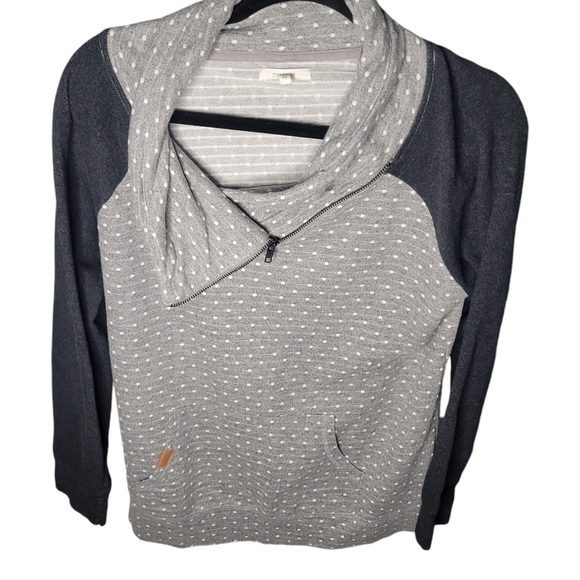 Maurices Sweatshirt - Picture 2 of 7